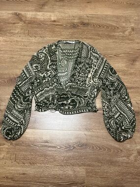 Sheer Printed V-Neck Long Sleeve Crop Top - Olive/Beige